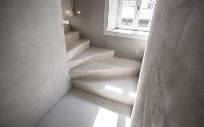 surface+ mineralische Böden Treppe